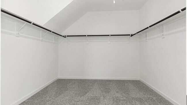 Building Photo - 4127 Camden Lakes St