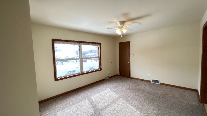 Building Photo - 1052 Community Rd