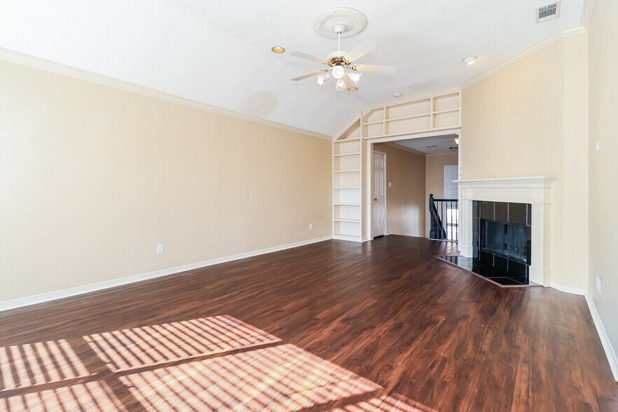 Building Photo - 18930 Ravenglen Ct