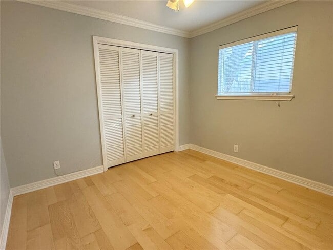 Building Photo - 8401 Millway Dr