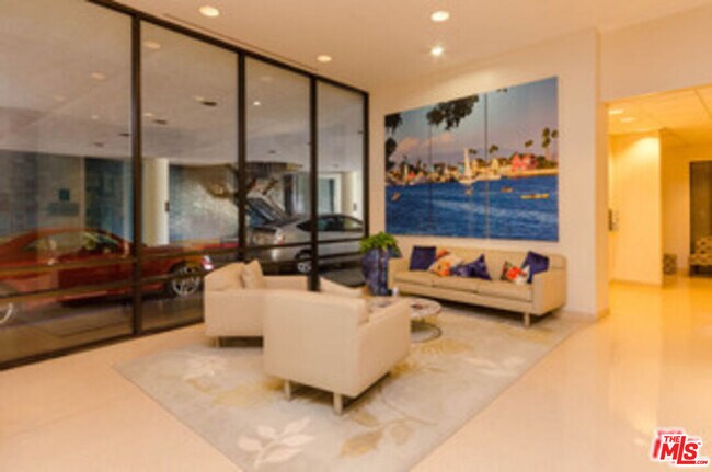 Building Photo - 4316 Marina City Dr