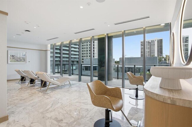 Building Photo - 3015 S Ysabella Ave