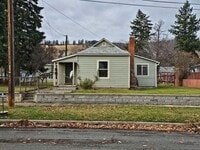 Building Photo - 2112 3rd St