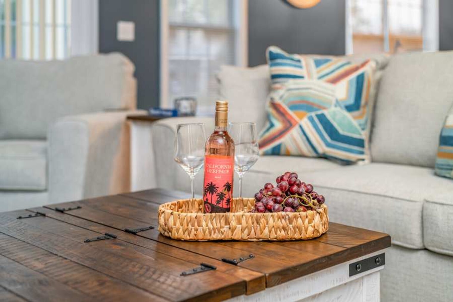 Building Photo - 255 Melody Gardens Dr