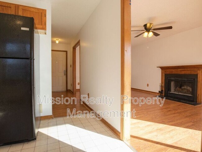 Building Photo - 7412 Pineleaf Dr