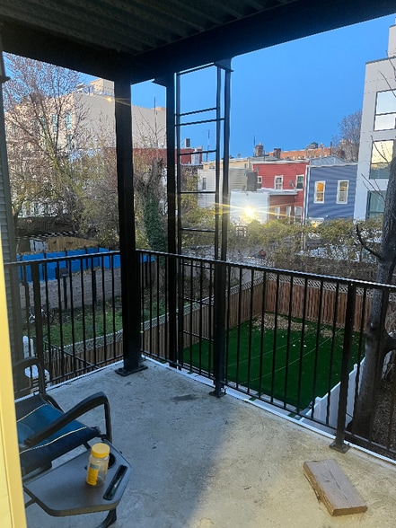 Building Photo - 75 Woodbine St