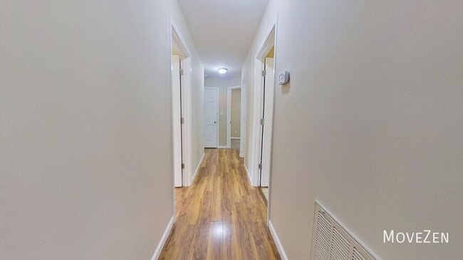 Building Photo - 5940 Brentwood Park Pl