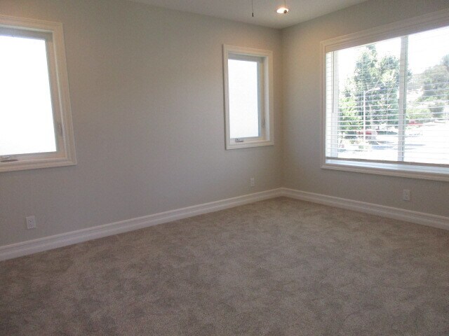 Building Photo - 21 Medea Creek Ln