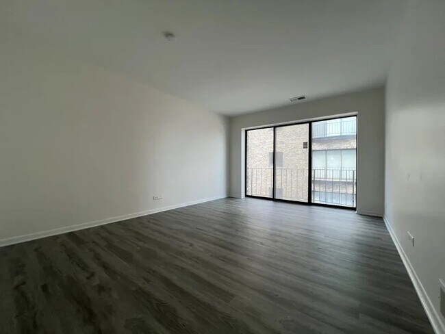 Building Photo - 2300 N Harlem Ave
