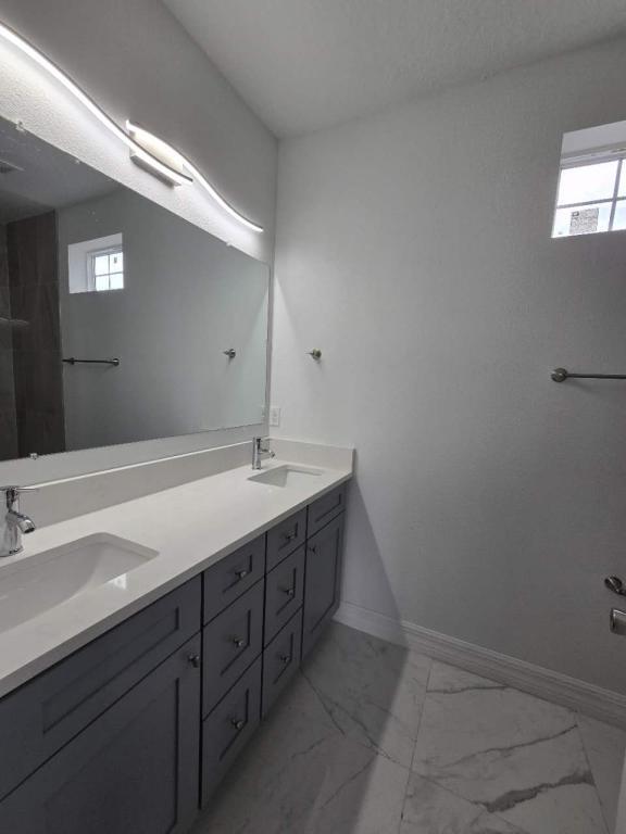 Building Photo - 4468 S Lake Orlando Pkwy