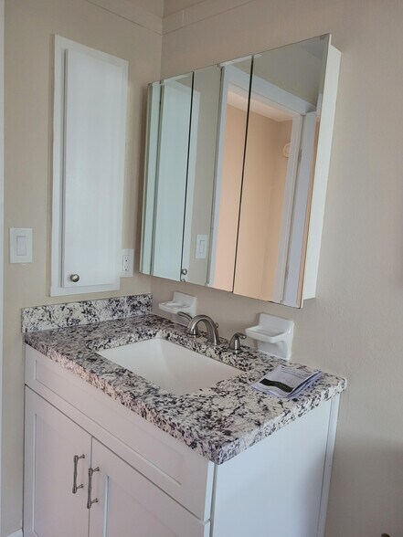 first bath - 23 Crescent Lake Dr