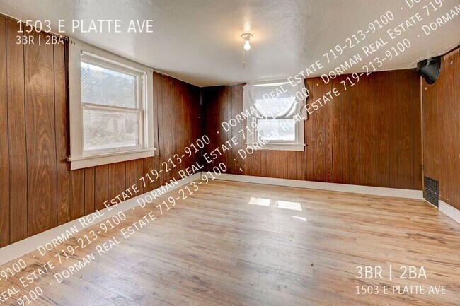 Building Photo - 1503 E Platte Ave