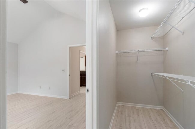 Building Photo - 52 Chimney Springs Dr SW