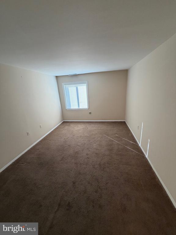 Building Photo - 418 Girard St