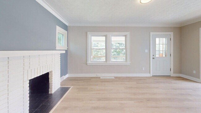 Building Photo - 4528 Rainbow Rd