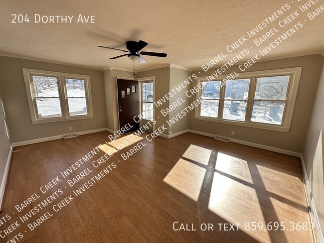 Building Photo - 204 Dorothy Ave