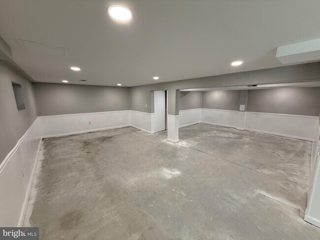 Building Photo - 1300 Kirks Ln