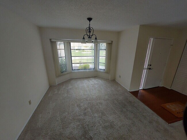 Building Photo - "Charming 2-Bed, 2-Bath Retreat on Monroe ...