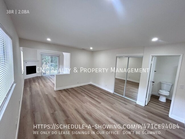 Building Photo - 1580 Park Ave