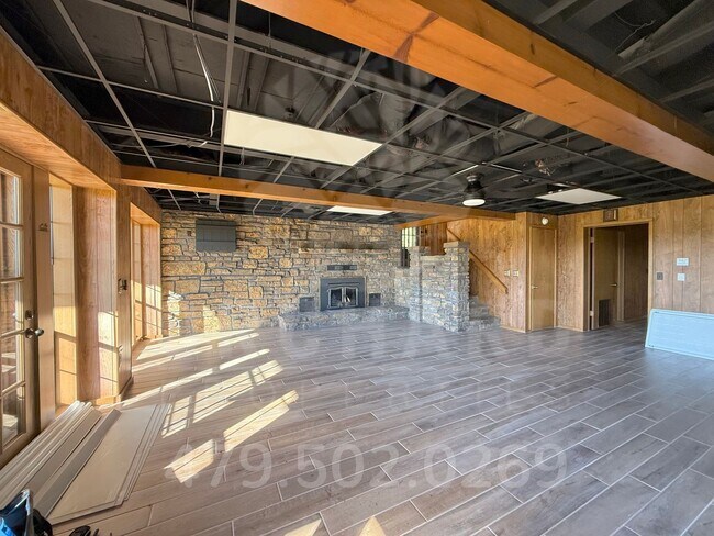 Building Photo - 3 Bed/ 2 Bath Home in Greenland/South Faye...