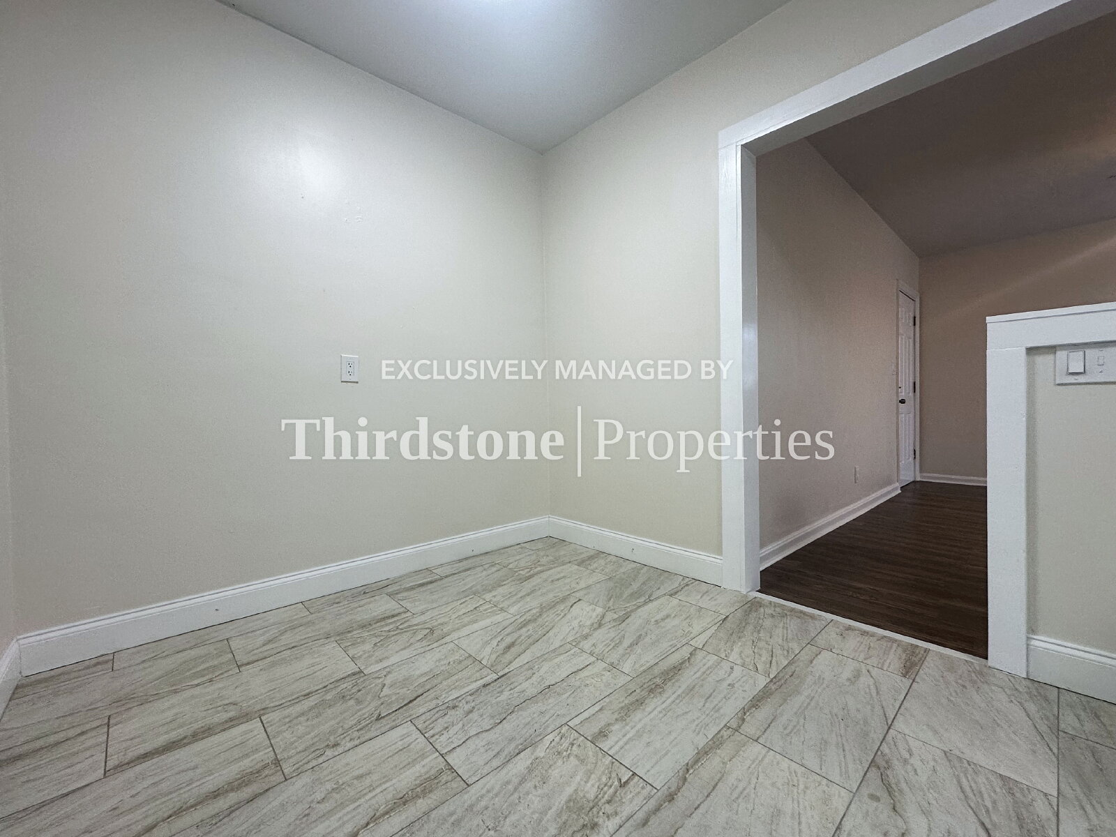 Building Photo - 2659 College St