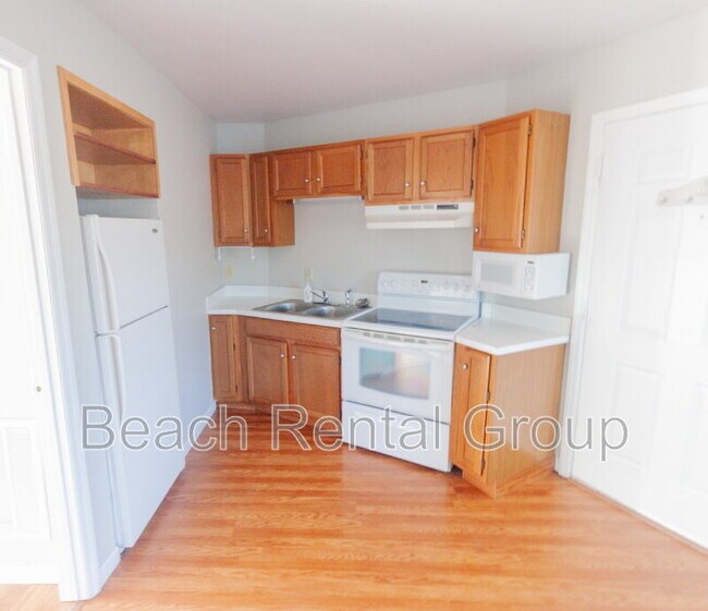Building Photo - 505 Tree Top Ln