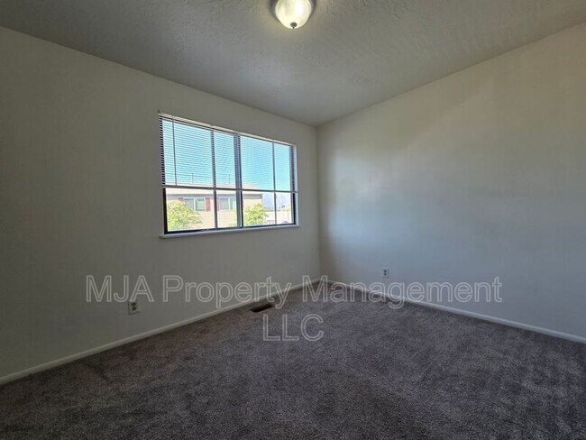 Building Photo - 1149 W 1600 N