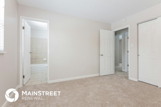 Building Photo - 2464 Wharton Ct