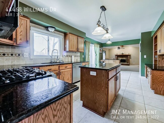 Building Photo - 44468 Williams Dr