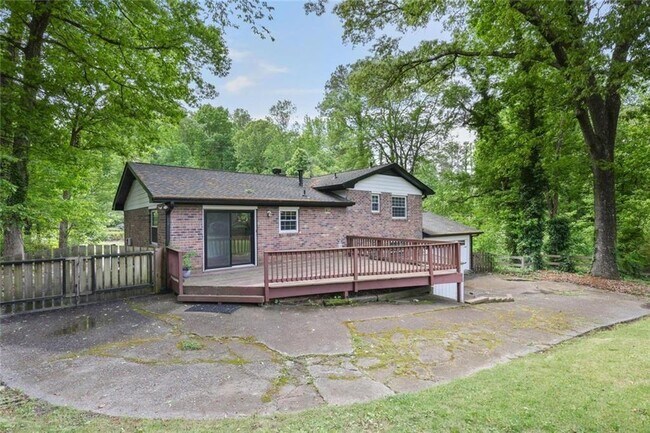 Building Photo - 2903 Old Sewell Rd
