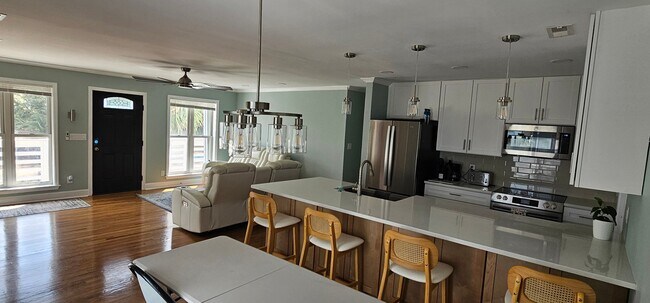 Building Photo - 103 Carolina Sands Dr