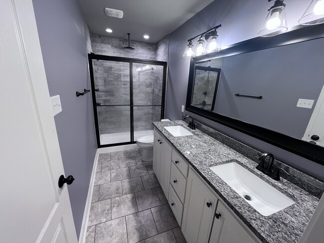 Building Photo - 27 Kasidyann Ct