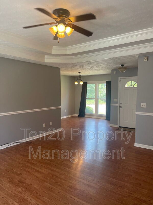 Building Photo - 707 Lee Rd 437