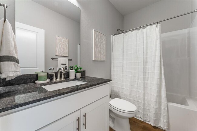 Building Photo - 3708 S 38th St