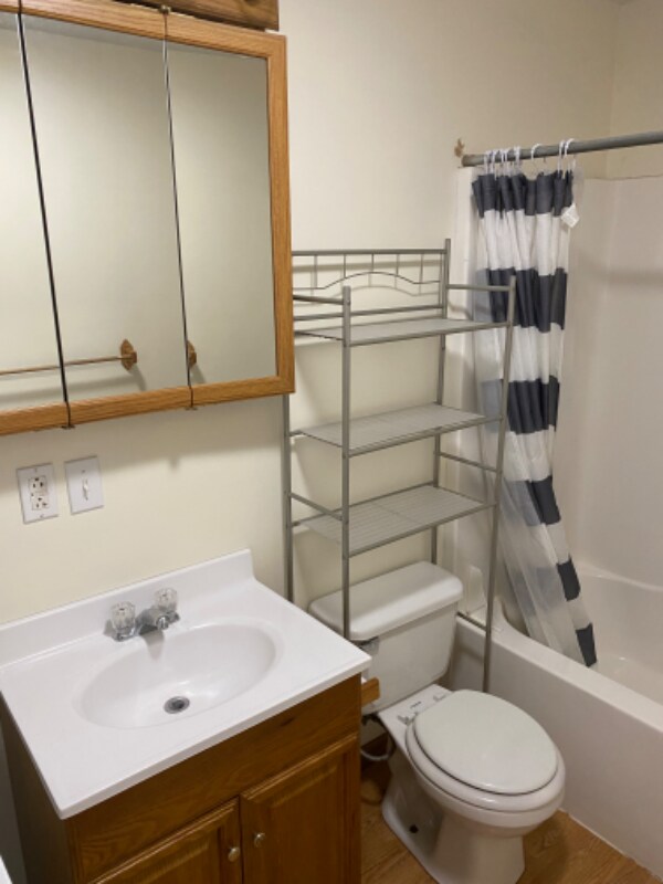 Building Photo - 338 4th St