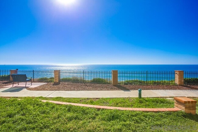 Building Photo - 190 Del Mar Shores Terrace