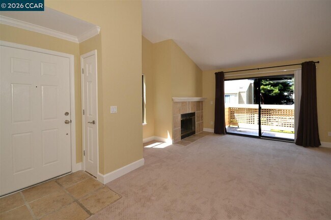 Building Photo - 182 Eastridge Dr