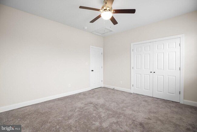 Building Photo - 6337 Louisianna Rd