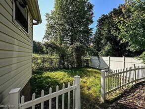 Building Photo - 1362 Getz St