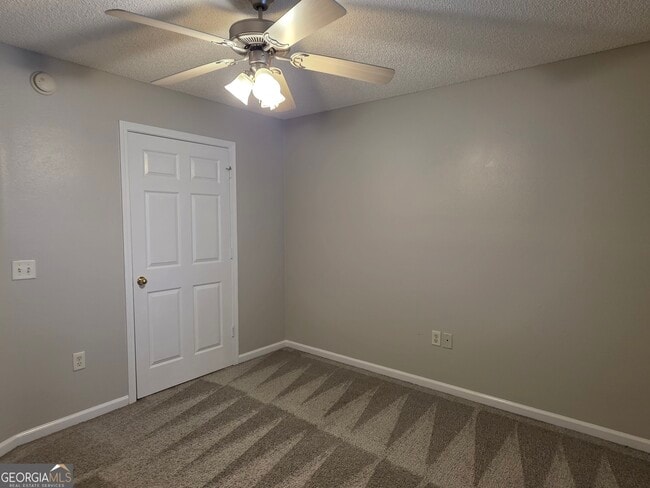 Building Photo - 5022 Winfield Dr