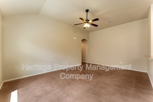 Building Photo - 2541 Pahmeyer Rd