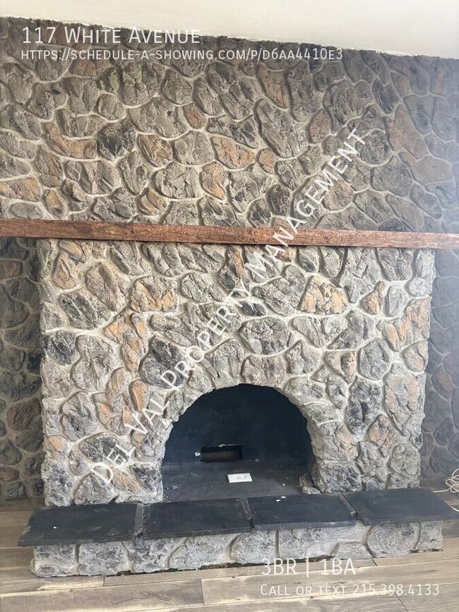 Building Photo - 117 White Ave