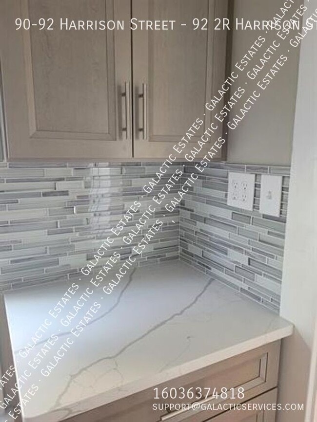 Building Photo - 90-92 Harrison Street-92 2R Harrison Street