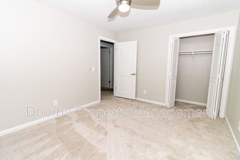 Building Photo - 1313 Timbercrest Ln
