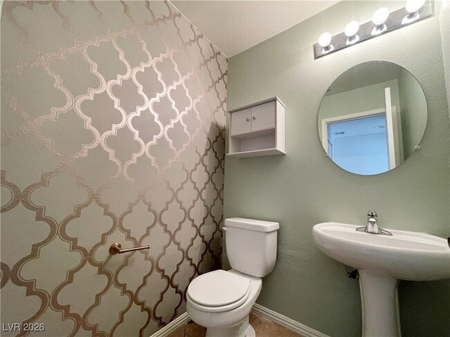 Building Photo - 990 Cantabria Heights Ave