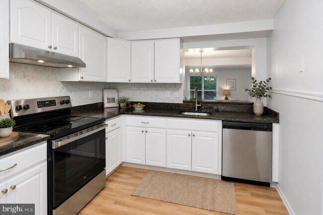 Building Photo - 508 Palmspring Dr