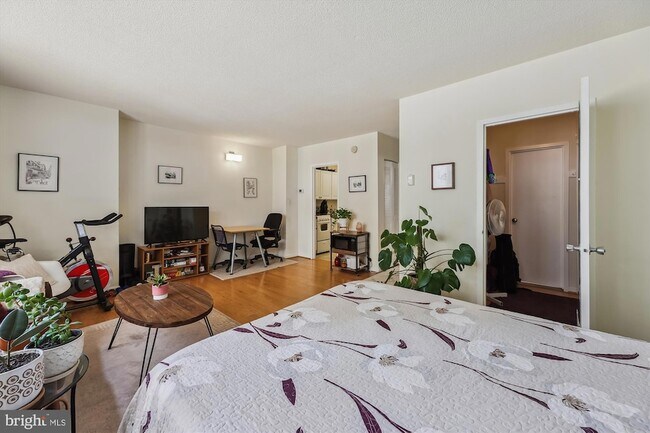 Building Photo - 4242 East-West Highway Unit 420