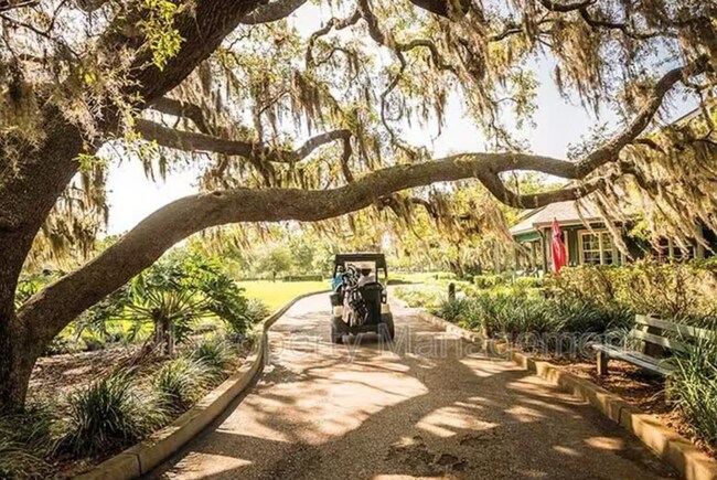 Building Photo - 728 Ellwood Ave