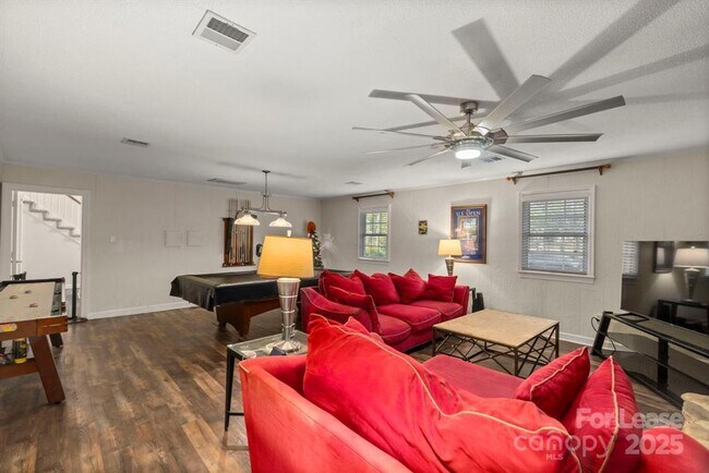 Building Photo - 4 Bedroom 2.5 Bath Home In Conover! Tours available starting March 1st!