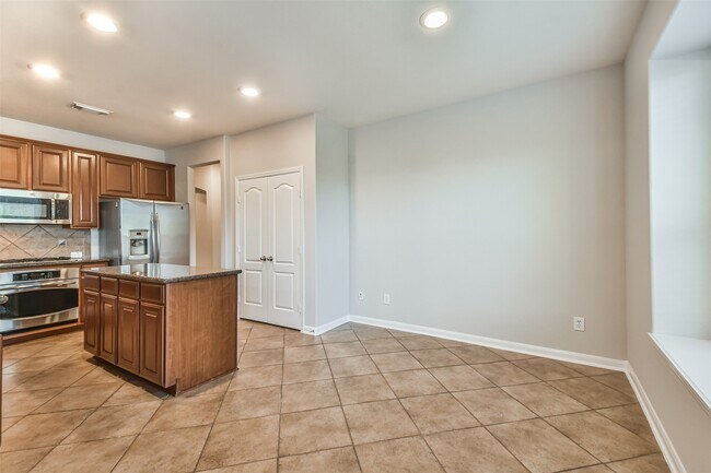 Building Photo - 9506 Gramond Hall Ct